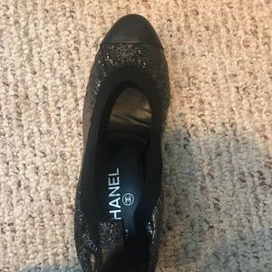 Chanel metallic stretch spirit flats
